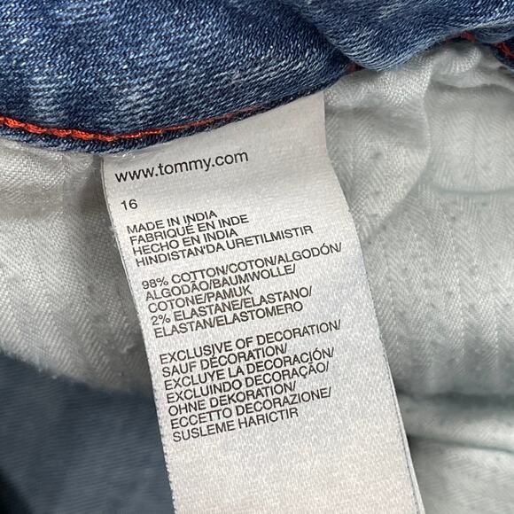 Tommy Hilfiger Women Denim Shorts Size 16 Blue Mid Rise 4" Inseam MISSING BUTTON - Picture 5 of 6